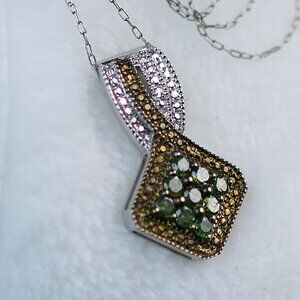 Classy Italian sterling silver necklace with green diamonds in the pendant